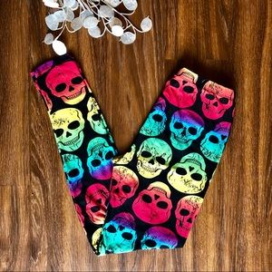 (BOGO!) NWT- Honey & Lace Skull Legging Size- OS